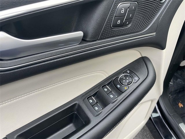 Certified 2022 Ford Edge Titanium image 13
