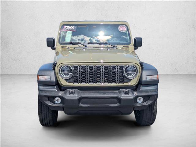 Used 2026 Jeep Wrangler Sport AWD/4WD image 2