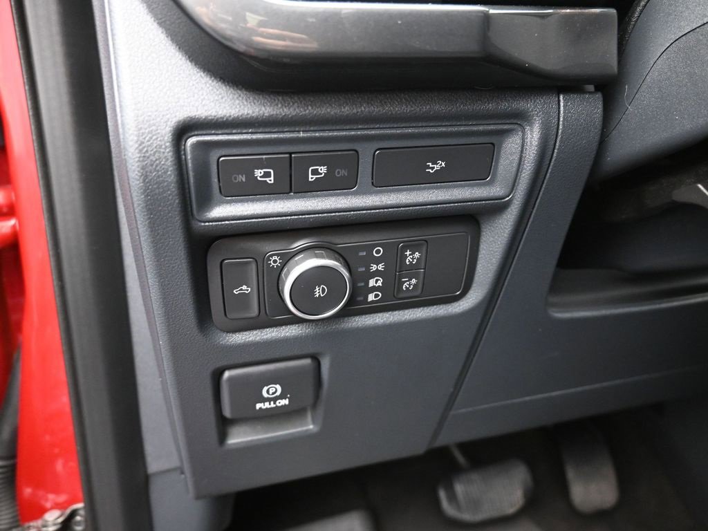 Certified 2022 Ford F150 XLT w/ Equipment Group 302A High image 13