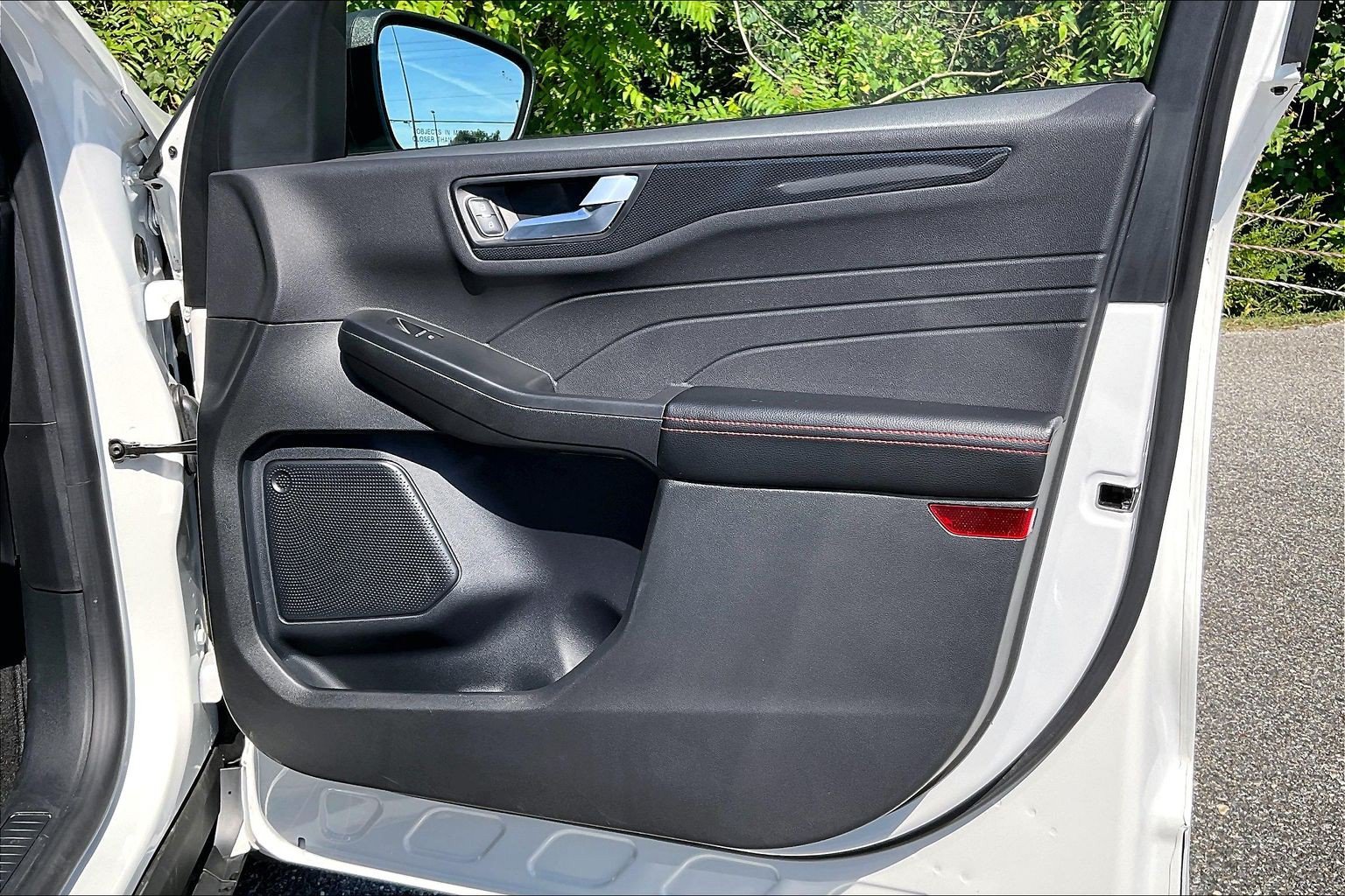 Certified 2024 Ford Escape ST-Line AWD/4WD image 24