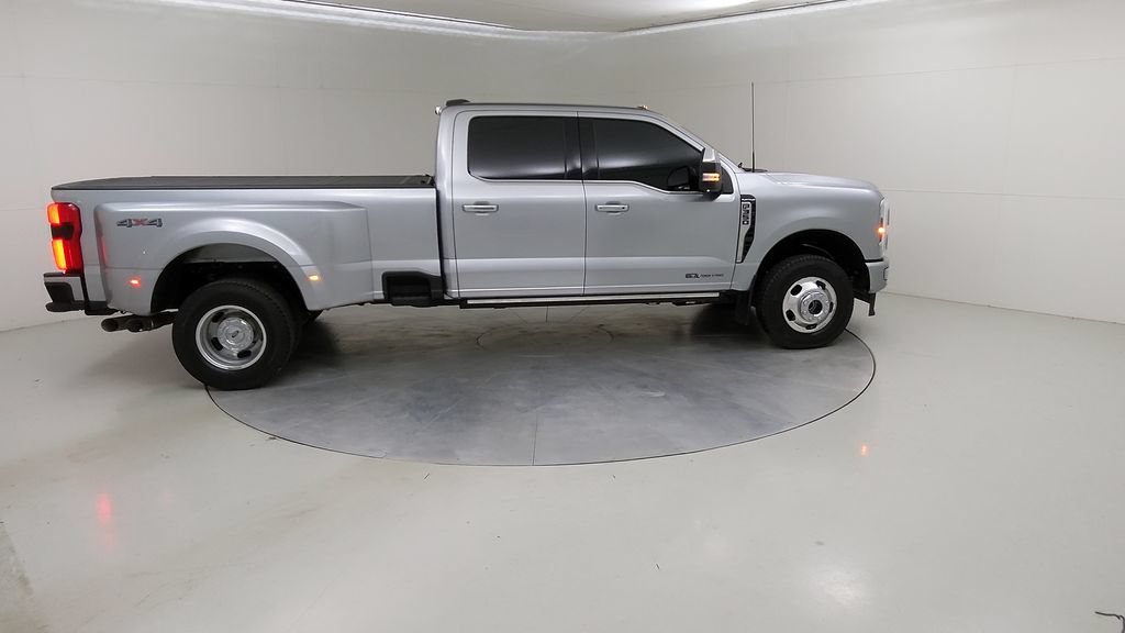Certified 2024 Ford F350 Platinum AWD/4WD image 6