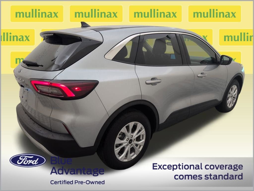 Certified 2024 Ford Escape Active w/ Cold Weather Package image 3