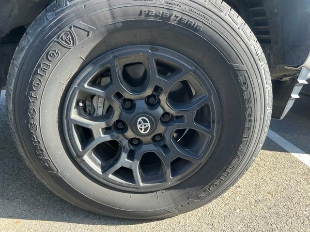 Used 2021 Toyota Tacoma SR w/ SX Package image 4