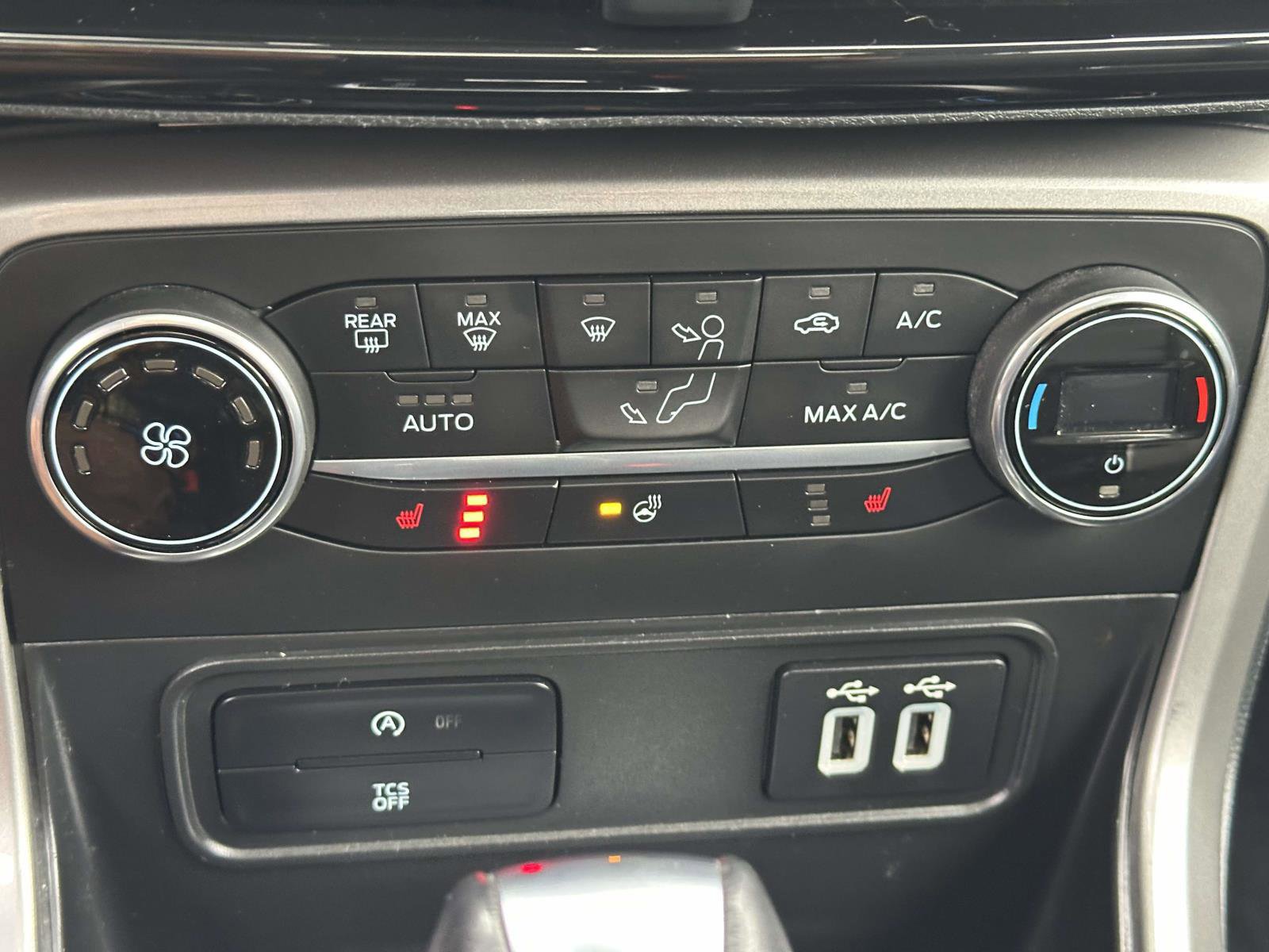 Certified 2022 Ford EcoSport Titanium w/ Interior Protection Package image 20