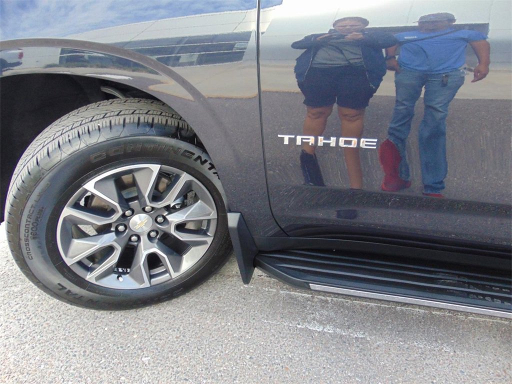 Used 2023 Chevrolet Tahoe LS image 3