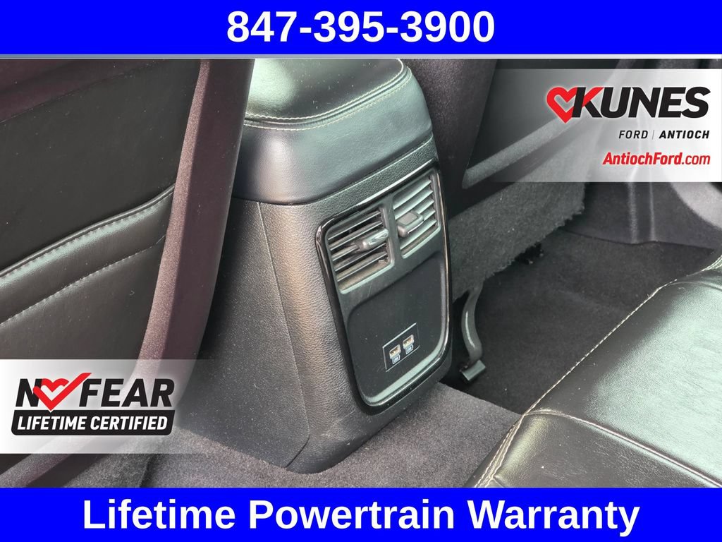 Used 2019 Chrysler 300 S AWD/4WD image 26