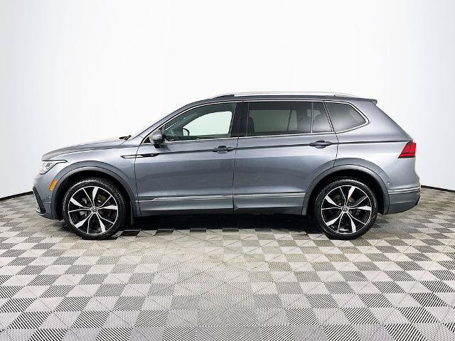 Used 2022 Volkswagen Tiguan SEL R-Line AWD/4WD image 4
