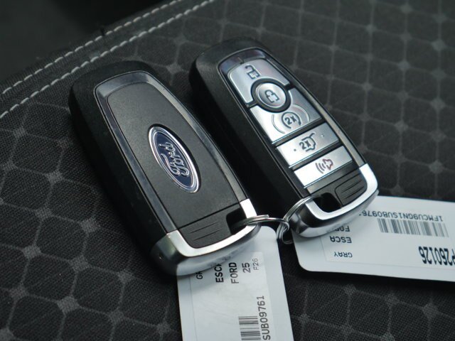 Certified 2025 Ford Escape Active AWD/4WD image 32