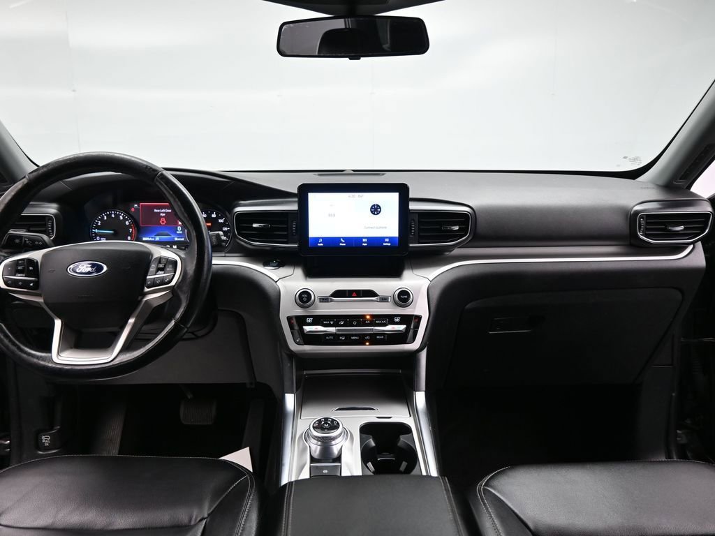 Certified 2020 Ford Explorer XLT w/ Equipment Group 202A image 20