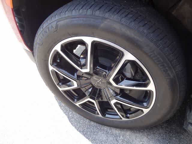 Used 2024 Chevrolet Tahoe RST w/ Luxury Package AWD/4WD image 11