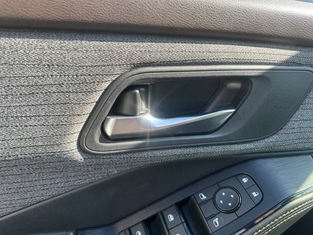 Used 2023 Nissan Rogue SV AWD/4WD image 13