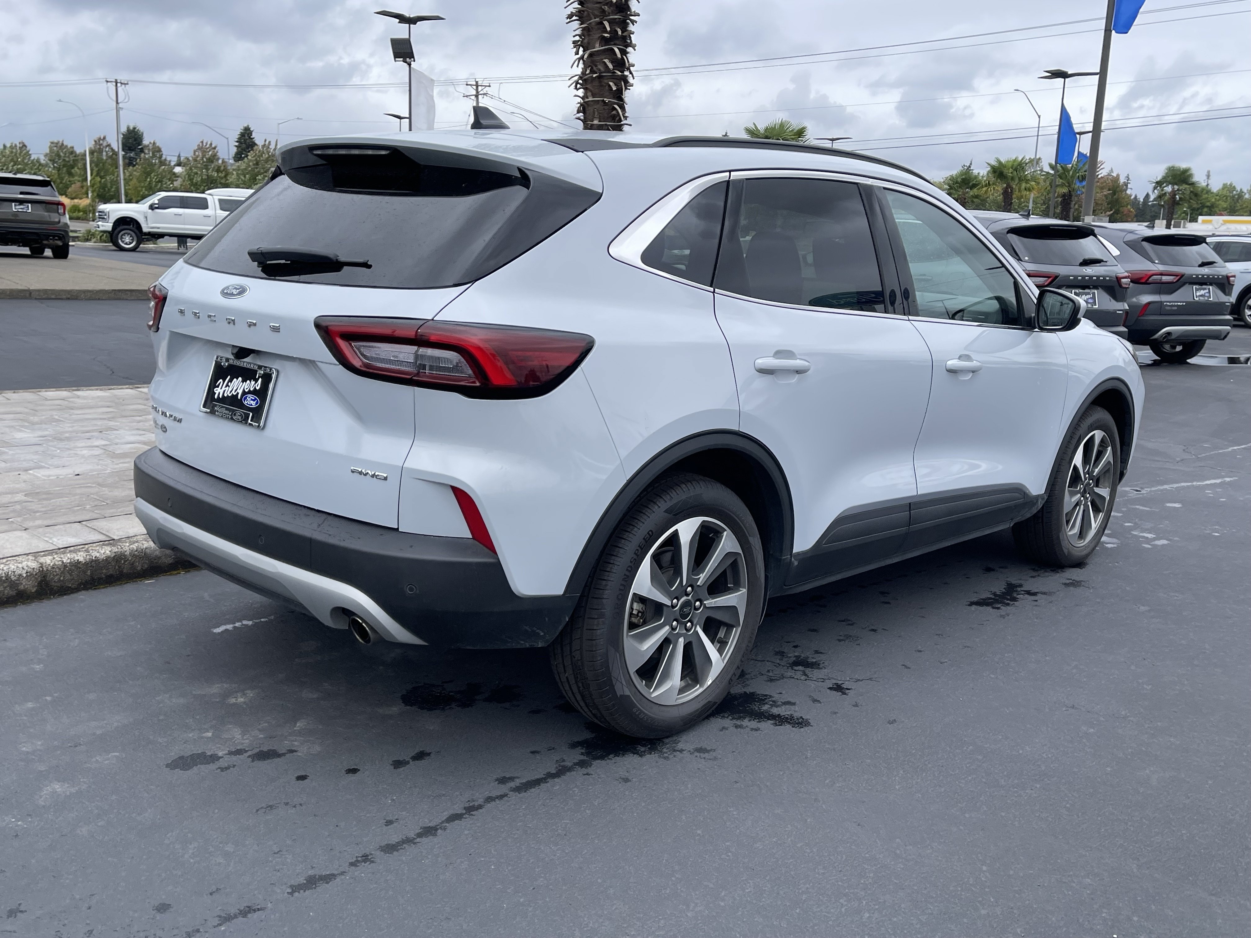 Certified 2025 Ford Escape Platinum AWD/4WD image 3