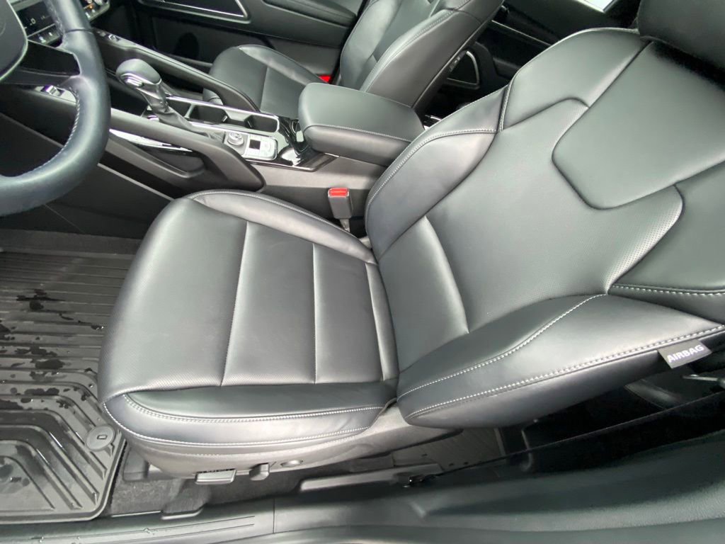 Used 2025 Kia Telluride S FWD image 23