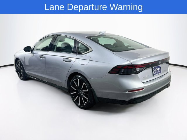 Used 2023 Honda Accord Touring image 6