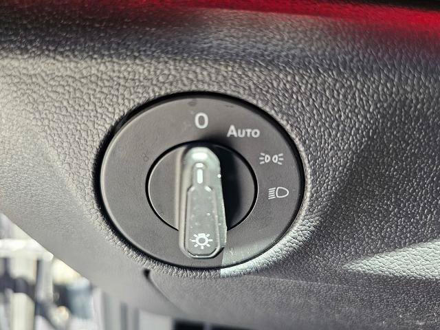 Used 2019 Volkswagen Jetta SEL FWD image 21