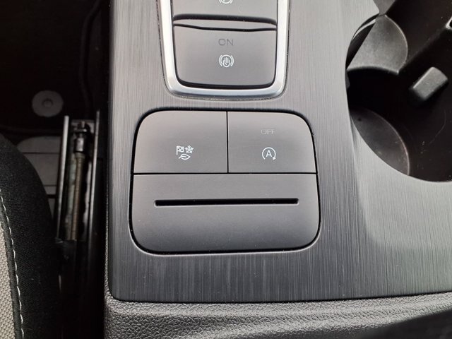 Certified 2022 Ford Escape SE w/ Convenience Package FWD image 9
