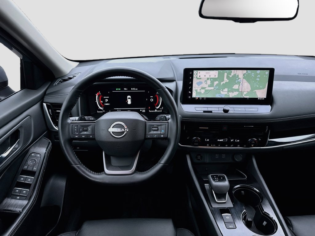 Used 2025 Nissan Rogue SL AWD/4WD image 22