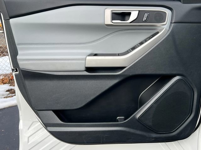 Certified 2023 Ford Explorer XLT w/ Equipment Group 202A image 23