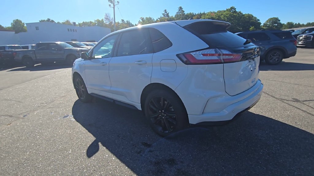 Certified 2024 Ford Edge ST-Line AWD/4WD image 18
