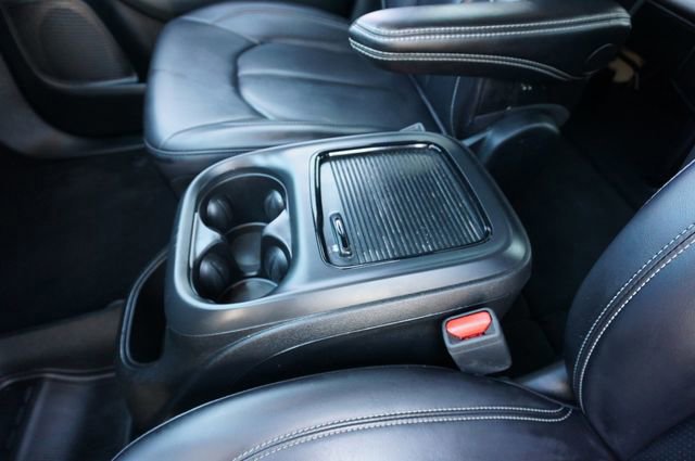 Used 2023 Chrysler Pacifica Touring-L w/ S Appearance Package image 28