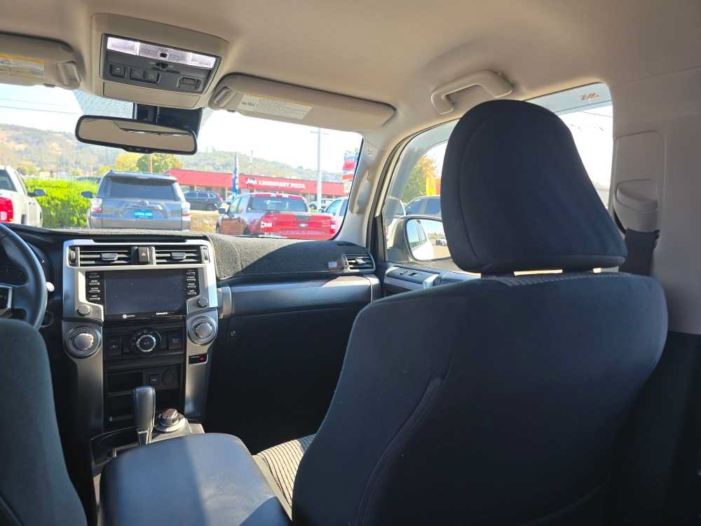 Used 2022 Toyota 4Runner SR5 AWD/4WD image 14