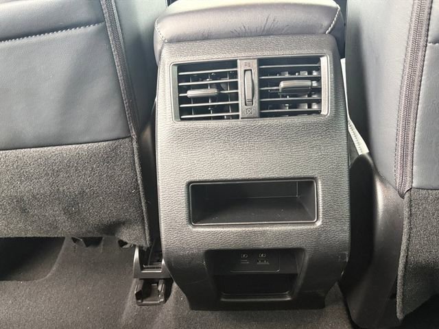 Used 2023 Mitsubishi Outlander SE Black Edition FWD image 8
