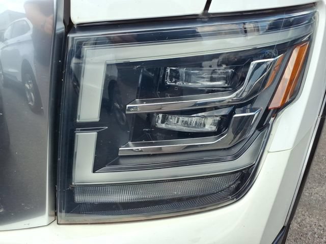Used 2021 Nissan Titan Platinum Reserve w/ Moonroof Package AWD/4WD image 3