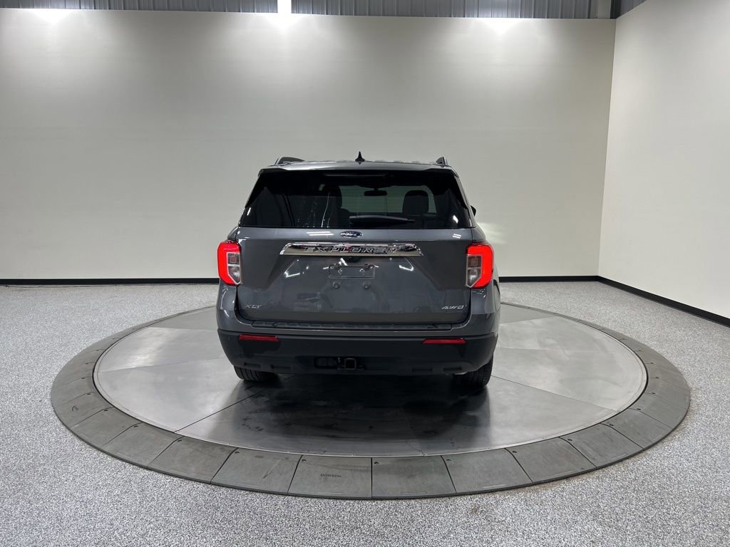 Certified 2024 Ford Explorer XLT w/ Class IV Trailer Tow Package image 8