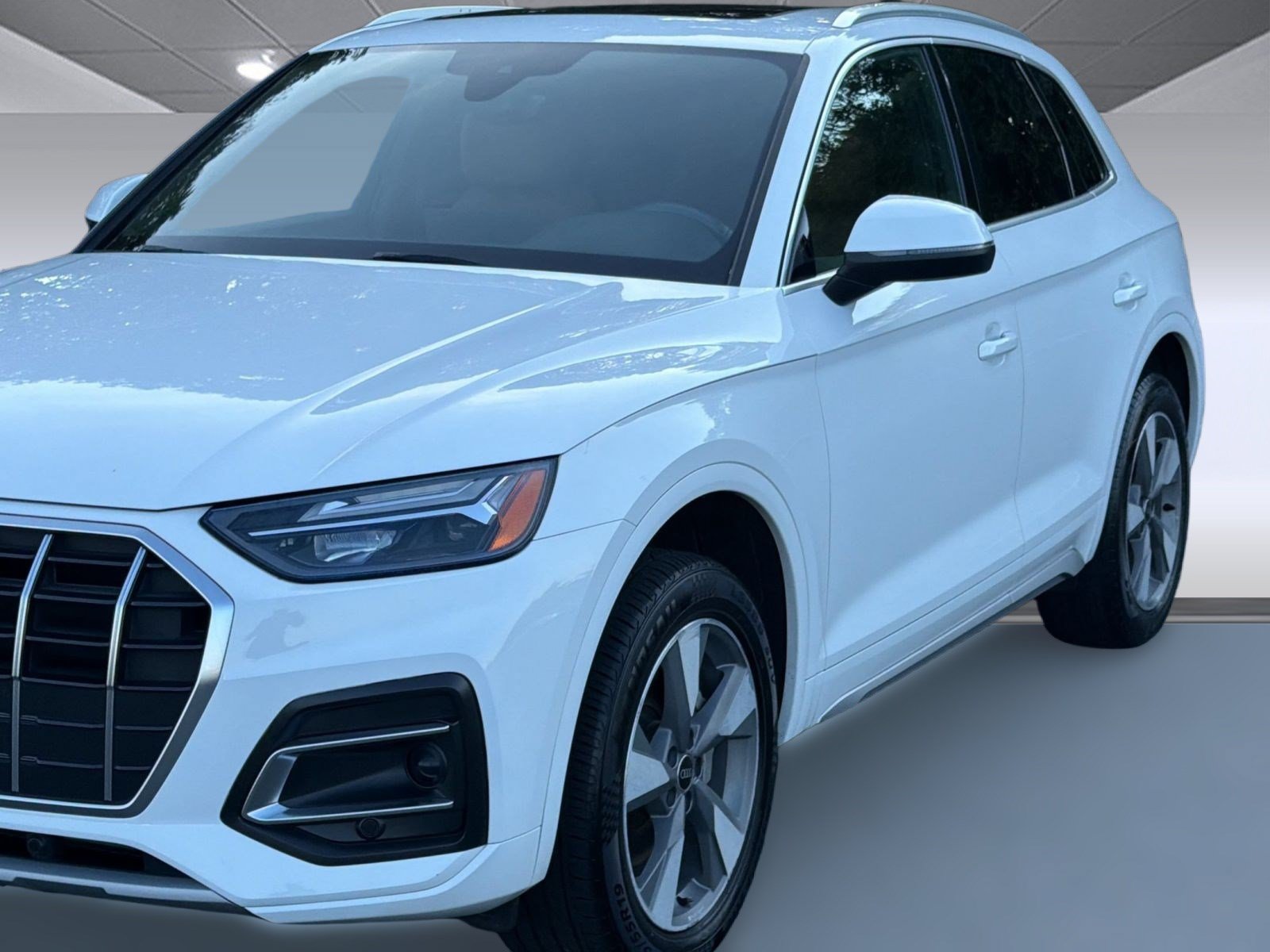 Used 2023 Audi Q5 2.0T Premium w/ Convenience Package AWD/4WD image 24