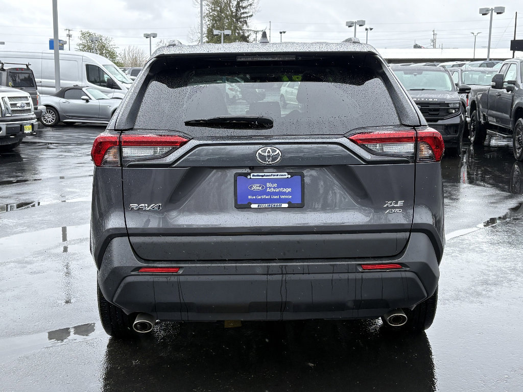 Used 2025 Toyota RAV4 XLE Premium w/ Weather Package AWD/4WD image 4