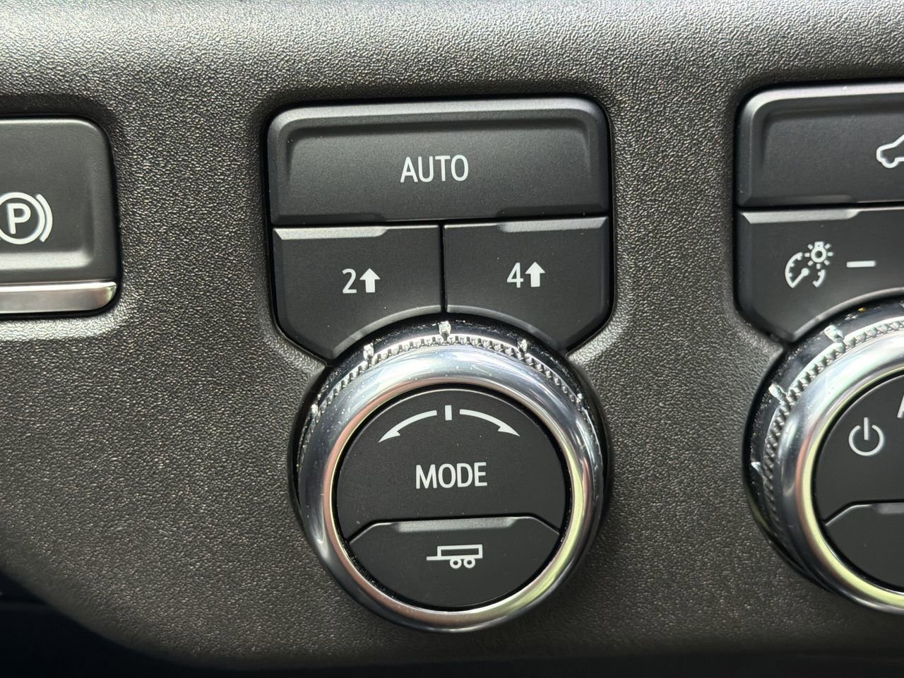 Used 2024 GMC Sierra 1500 Elevation AWD/4WD image 24