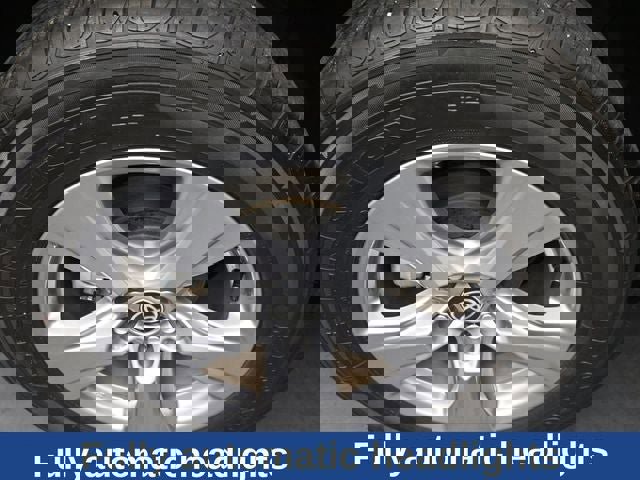 Used 2024 Toyota RAV4 XLE AWD/4WD image 31