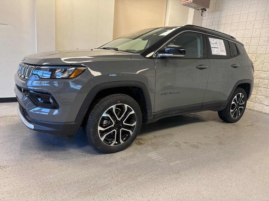 Used 2022 Jeep Compass Limited image 14