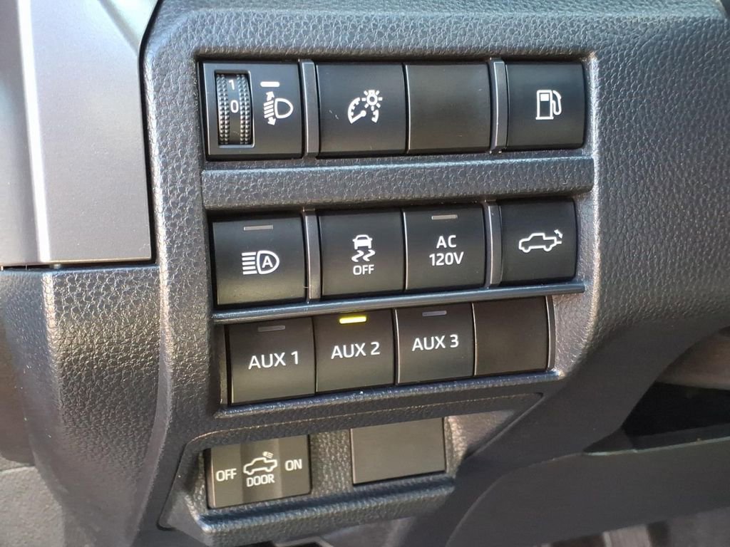 Used 2025 Toyota Tacoma TRD Off-Road AWD/4WD image 24