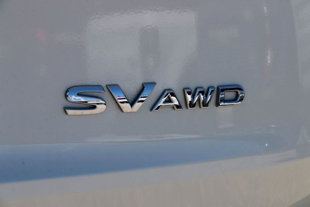 Used 2023 Nissan Rogue SV image 8