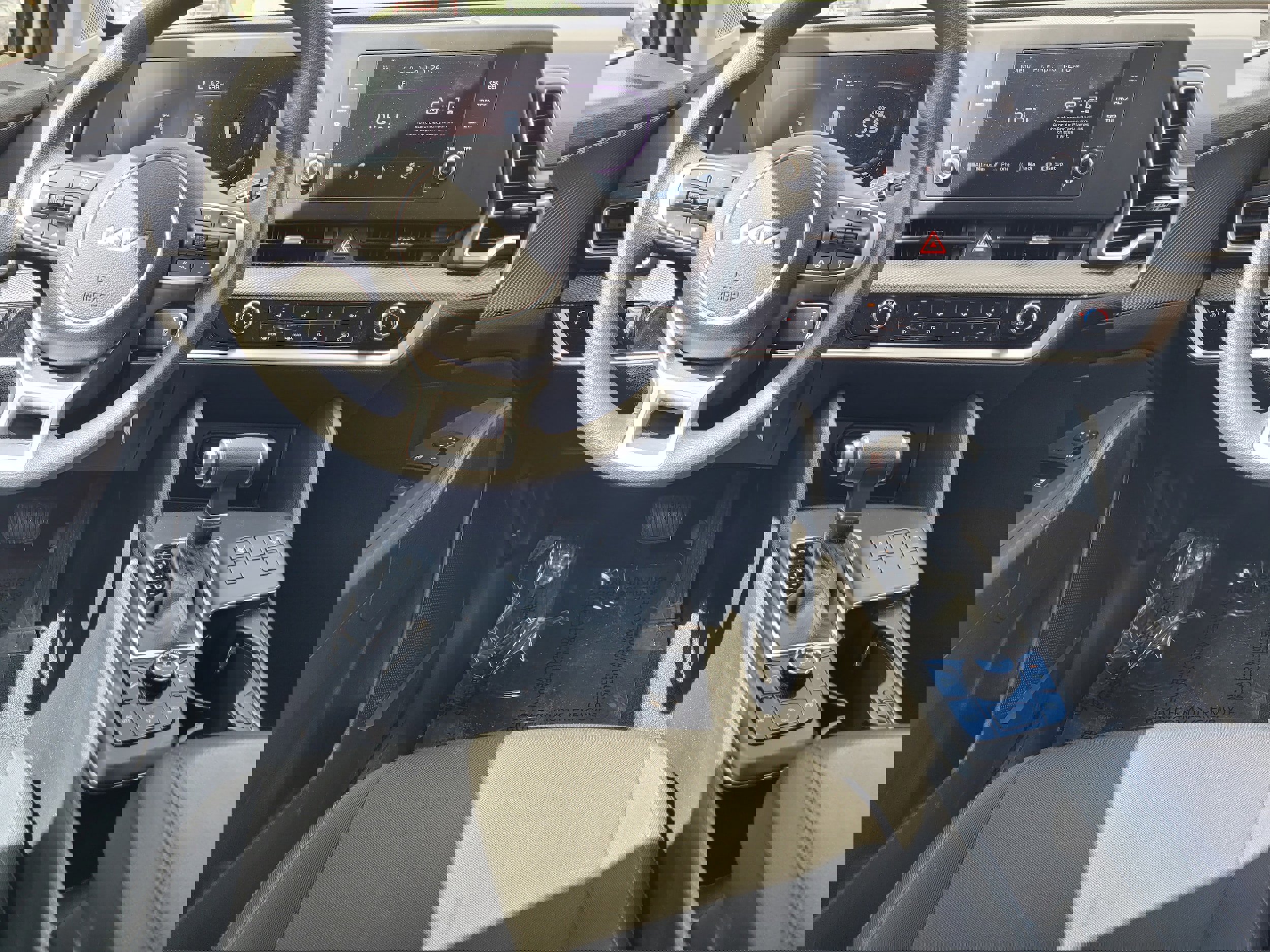 Used 2023 Kia Sportage LX AWD/4WD image 10