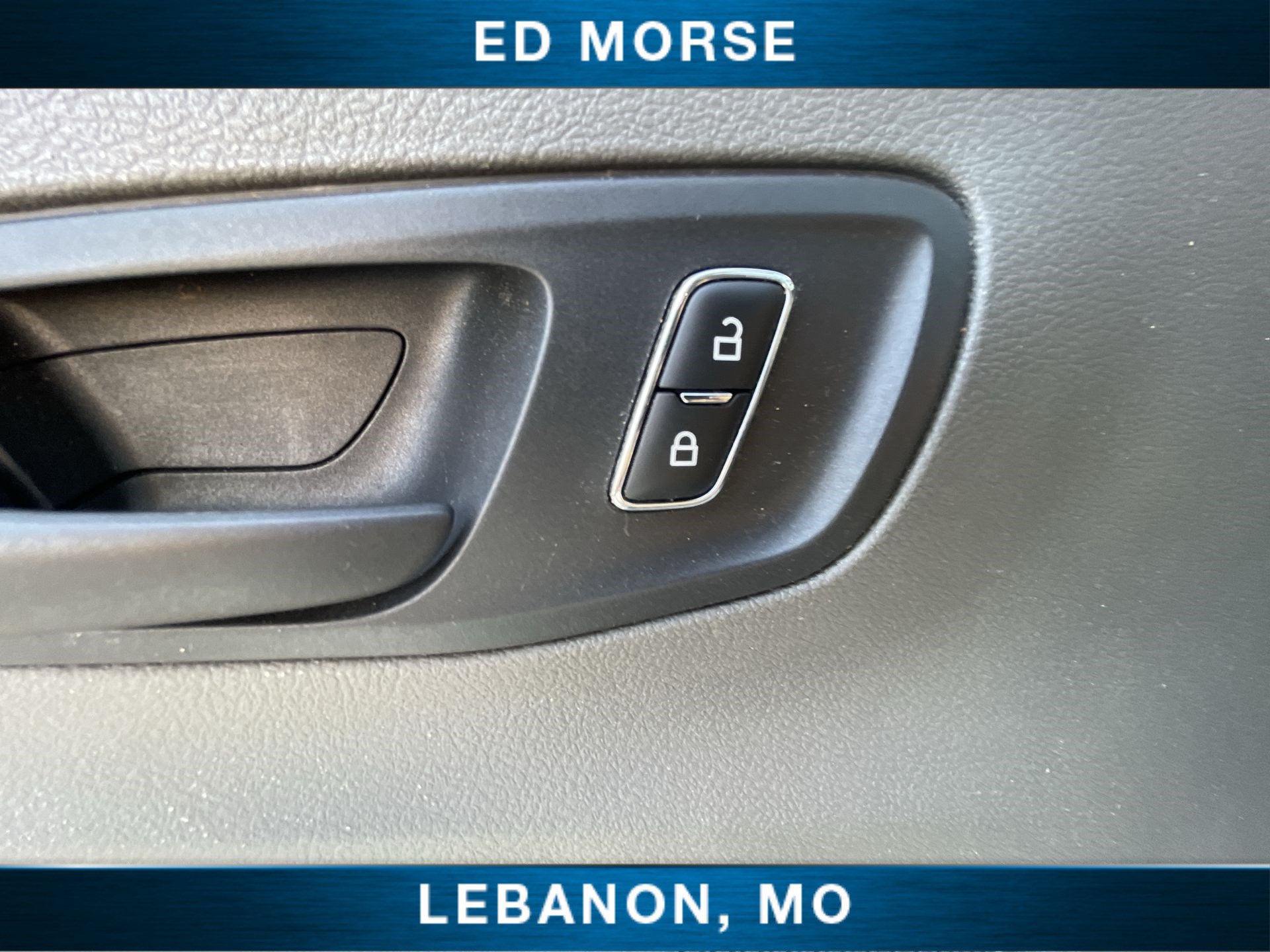 Certified 2023 Ford Transit 250 Medium Roof AWD image 20