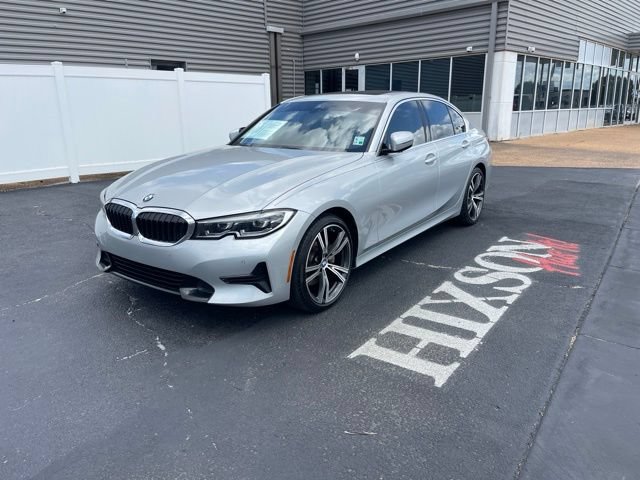 Used 2021 BMW 330i Sedan w/ Premium Package RWD image 1