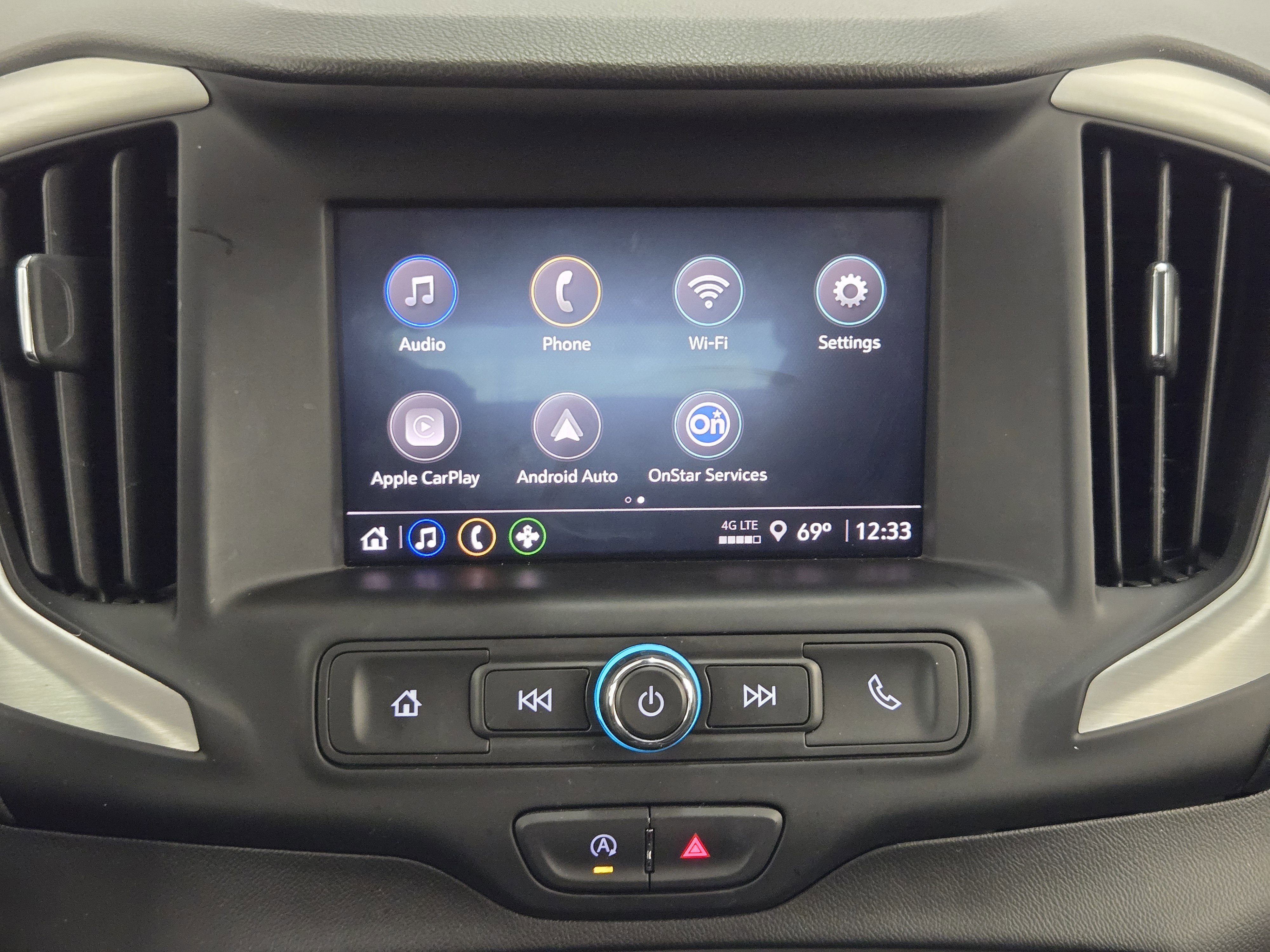 Used 2024 GMC Terrain SLE FWD image 18