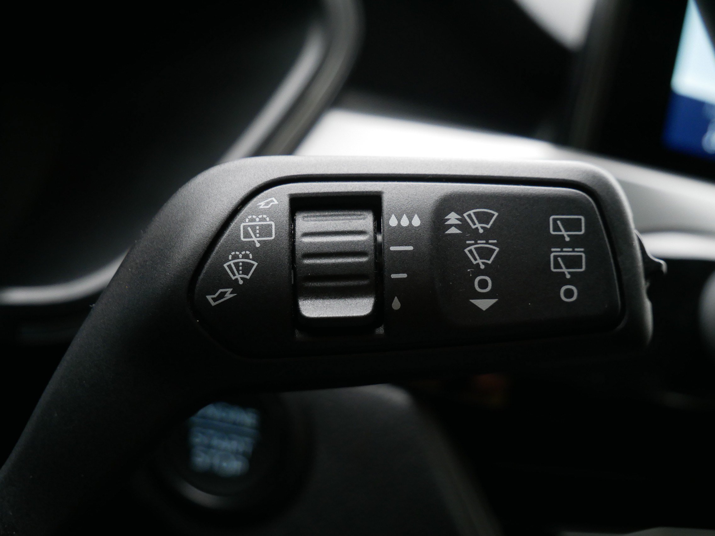 Certified 2024 Ford Escape Active AWD/4WD image 32