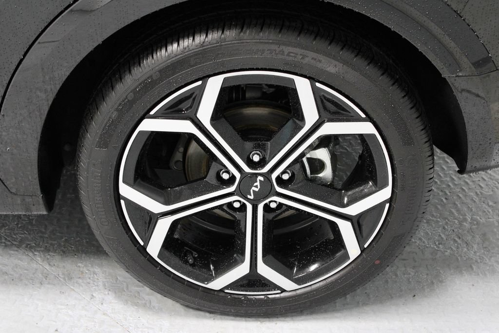 Used 2025 Kia Niro EX Touring FWD image 20