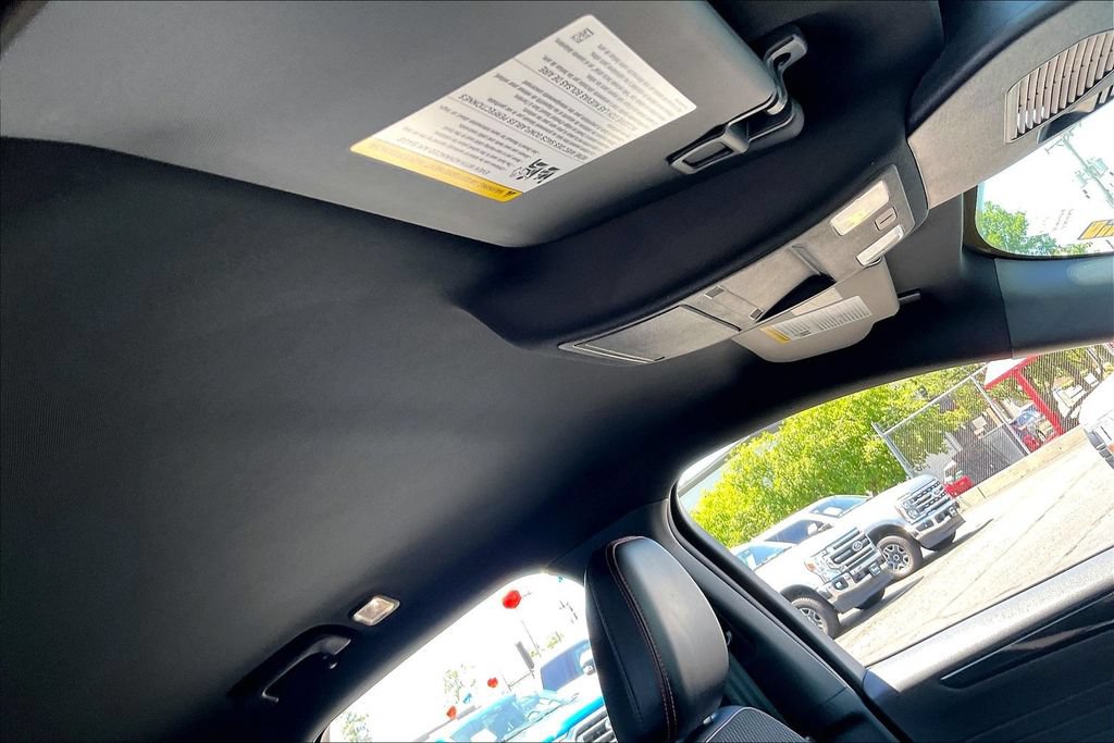 Certified 2025 Ford Escape ST-Line AWD/4WD image 21