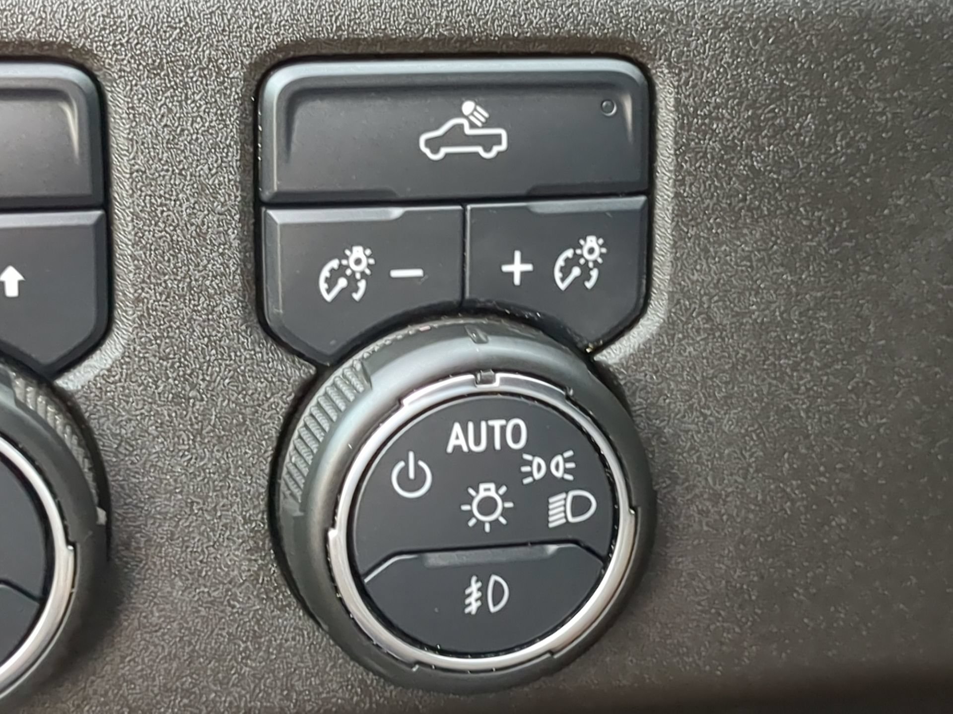 Used 2025 Chevrolet Silverado 2500 LT w/ Convenience Package AWD/4WD image 65