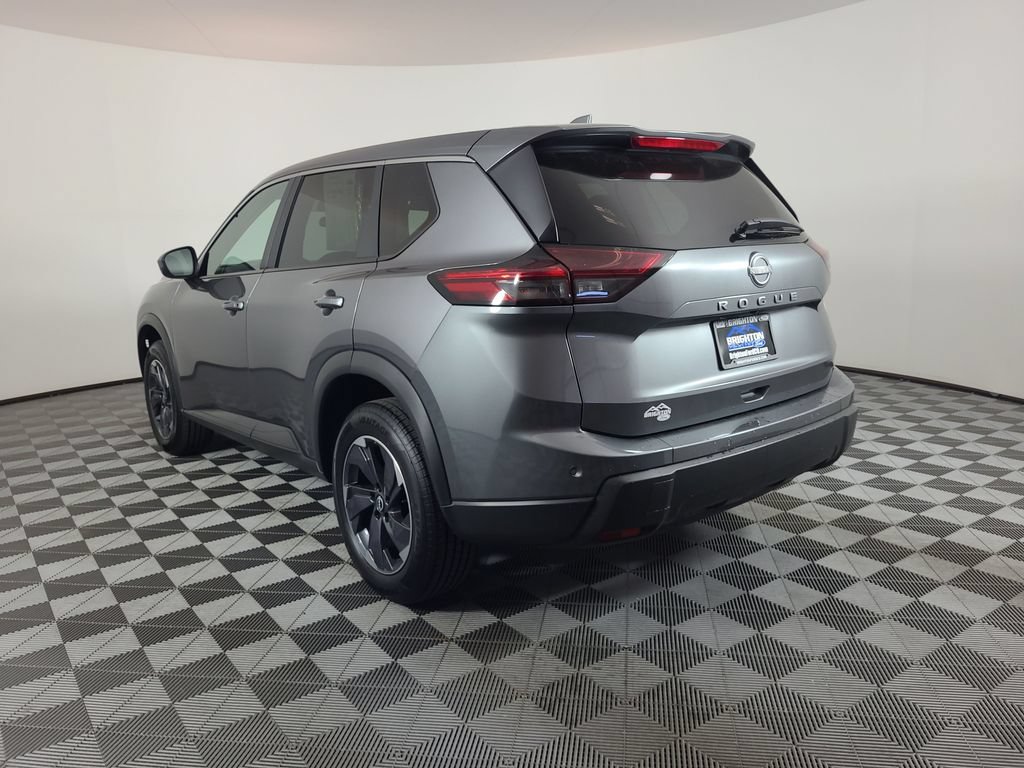 Used 2025 Nissan Rogue SV FWD image 5