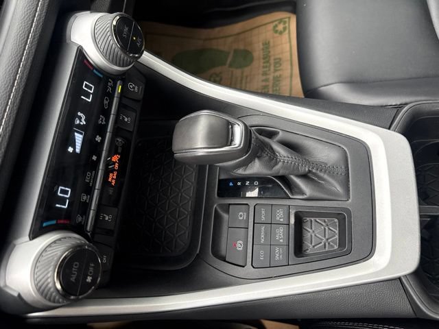 Used 2023 Toyota RAV4 XLE Premium AWD/4WD image 23