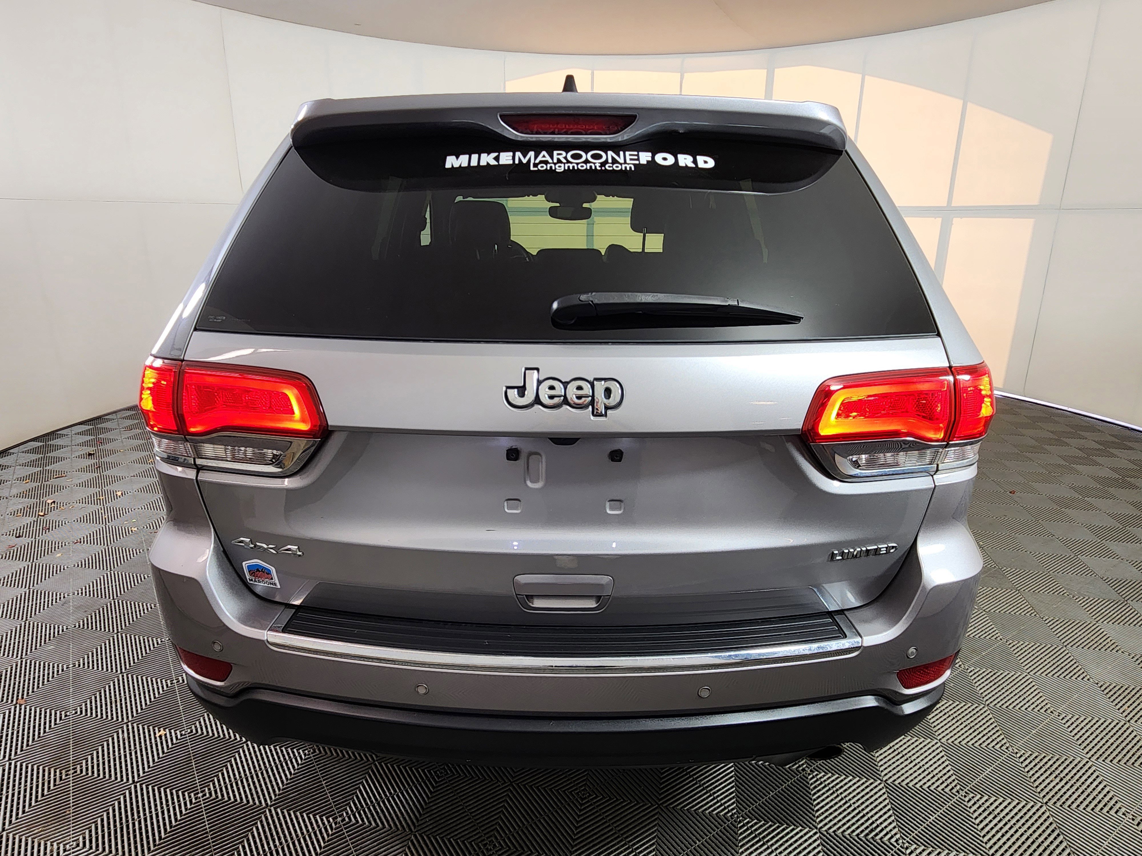 Used 2018 Jeep Grand Cherokee Limited image 4