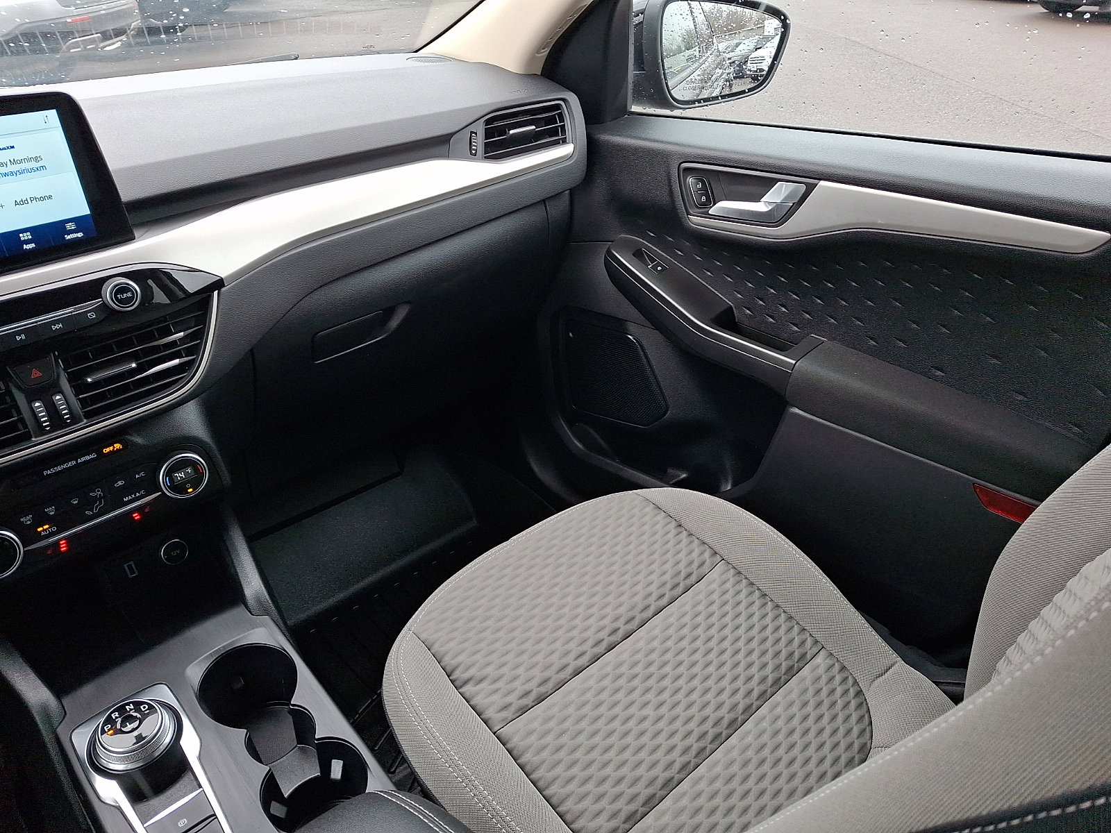 Certified 2020 Ford Escape SE image 16