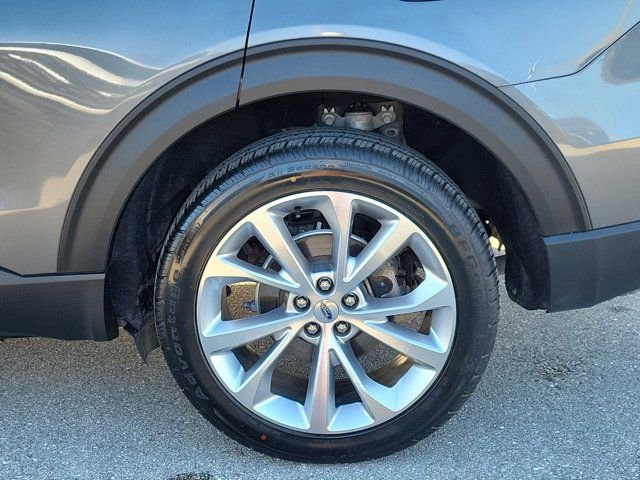 Certified 2023 Ford Explorer Platinum w/ Technology Package image 9