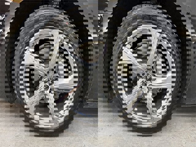 Used 2024 Audi A6 Premium Plus image 2