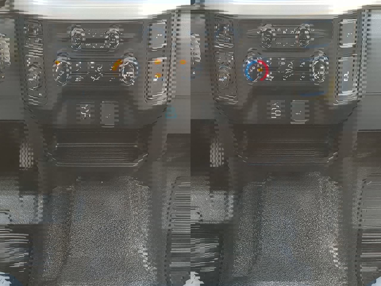 Certified 2024 Ford F350 XL w/ XL Driver Assist Package image 17